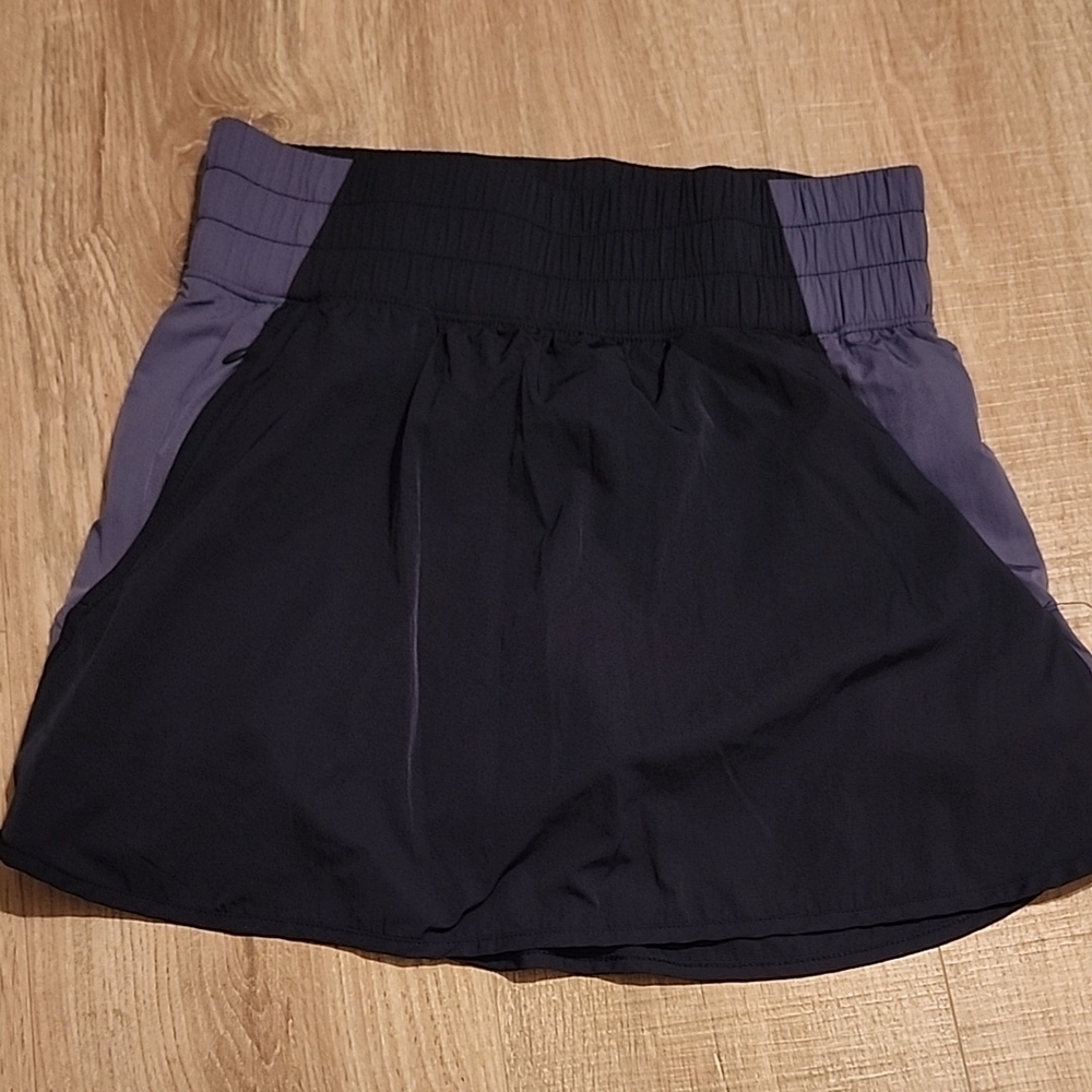 Yogalicious | Blue and Gray Skort